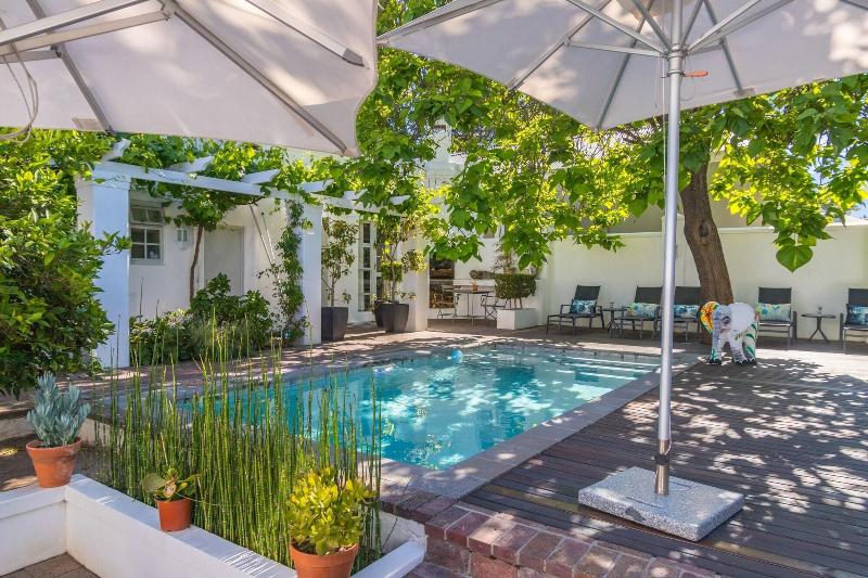 پانسیون Ashbourne Boutique Guest House