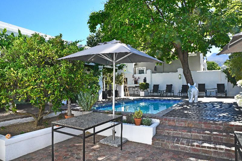 پانسیون Ashbourne Boutique Guest House