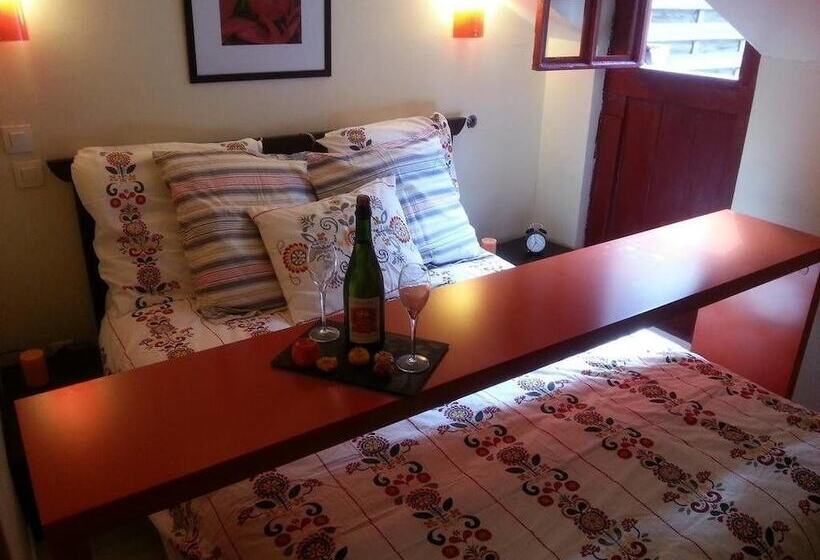 פנסיון Aux Délices D'elise