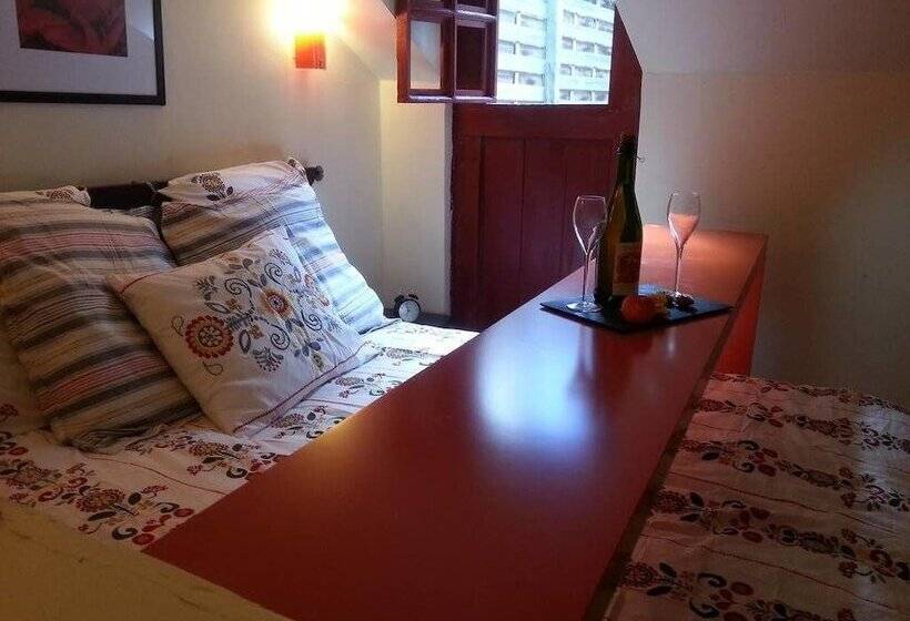 פנסיון Aux Délices D'elise