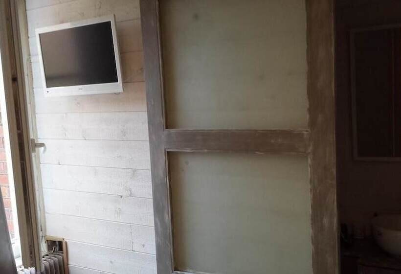 פנסיון Aux Délices D'elise