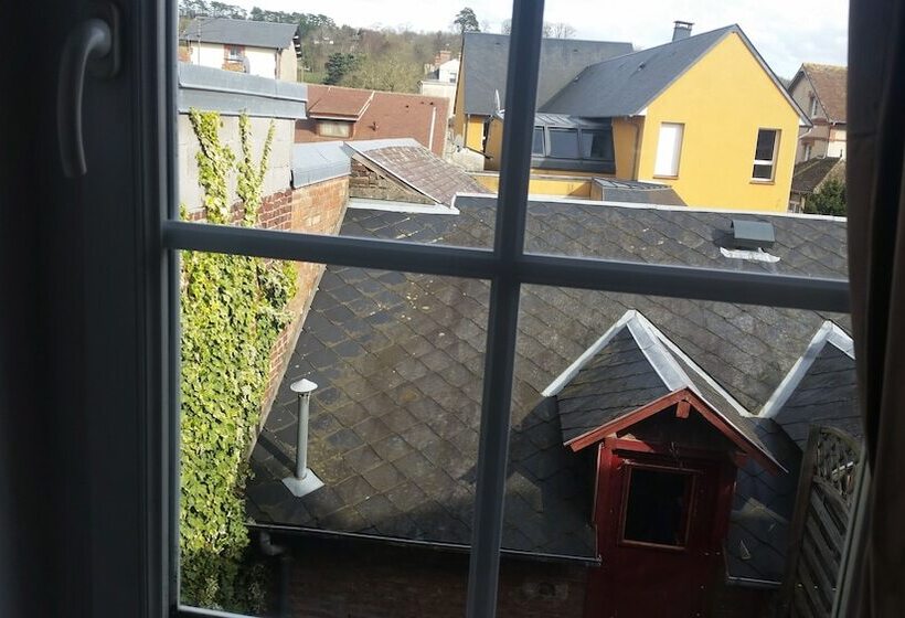 פנסיון Aux Délices D'elise