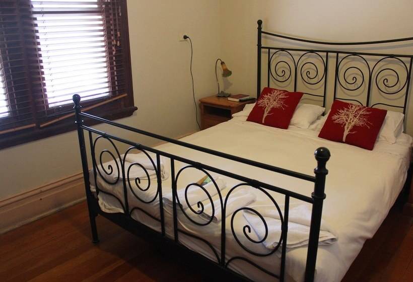 پانسیون Burwood Bed And Breakfast