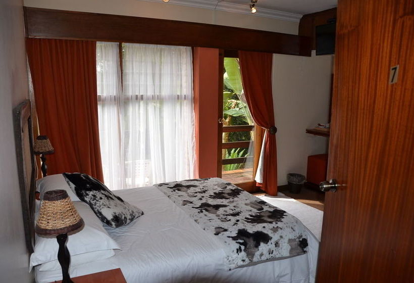 펜션 El Cazador Guest House