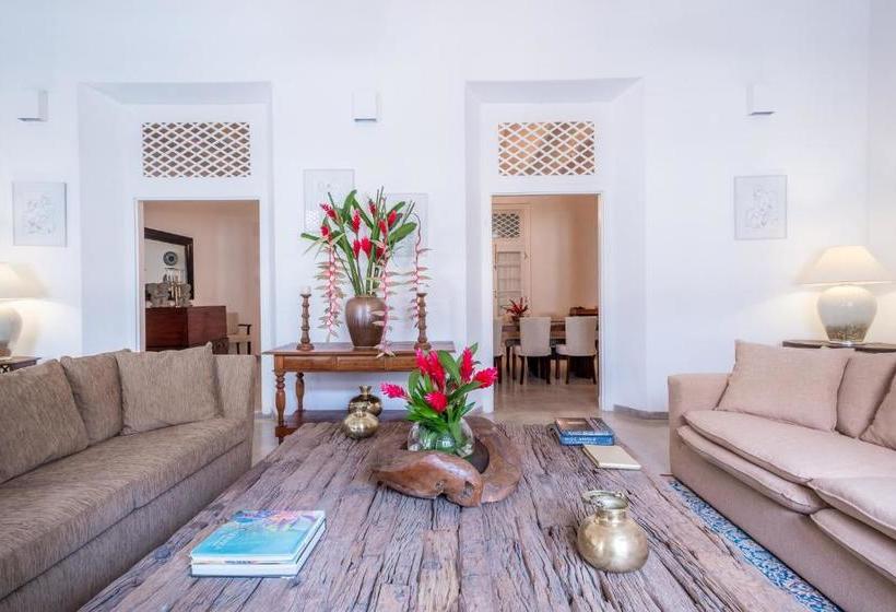 膳宿费 Fifty Lighthouse Street