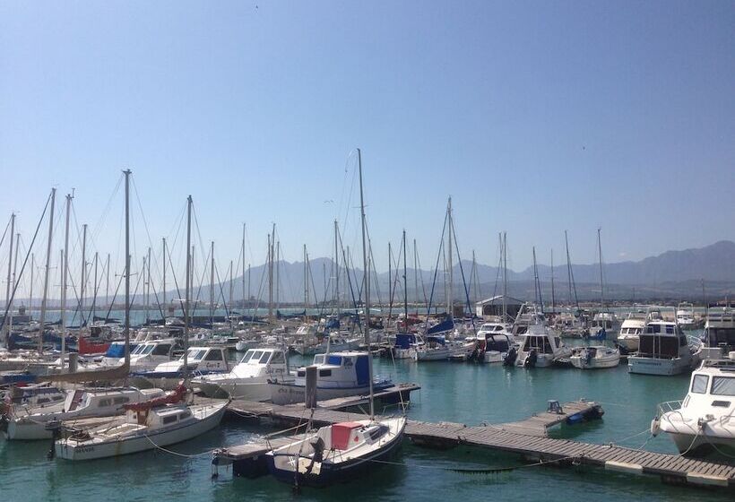 Пансион Helderberg Guesthouse