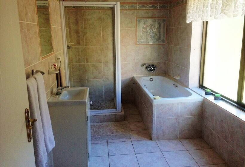 Пансион Helderberg Guesthouse