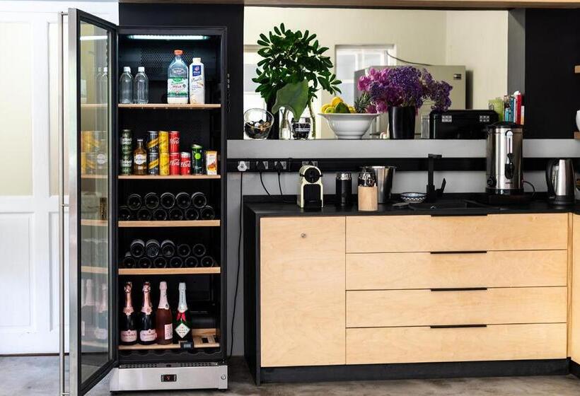 بنسيون In Abundance Guest House