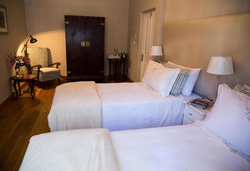 بنسيون In Abundance Guest House