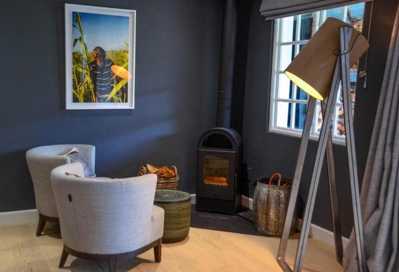 بنسيون In Abundance Guest House