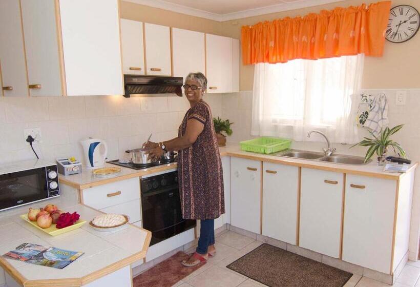 펜션 Jothams Bed & Breakfast Or Self Catering