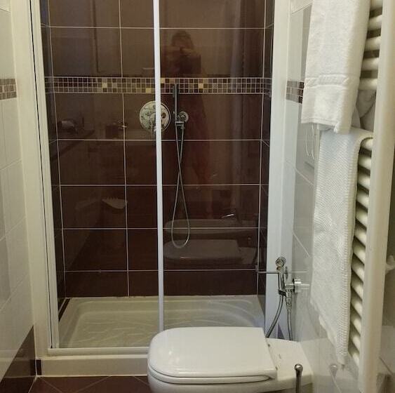 پانسیون L Antica Caserma