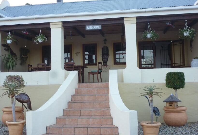 פנסיון Langeberg Guest Lodge