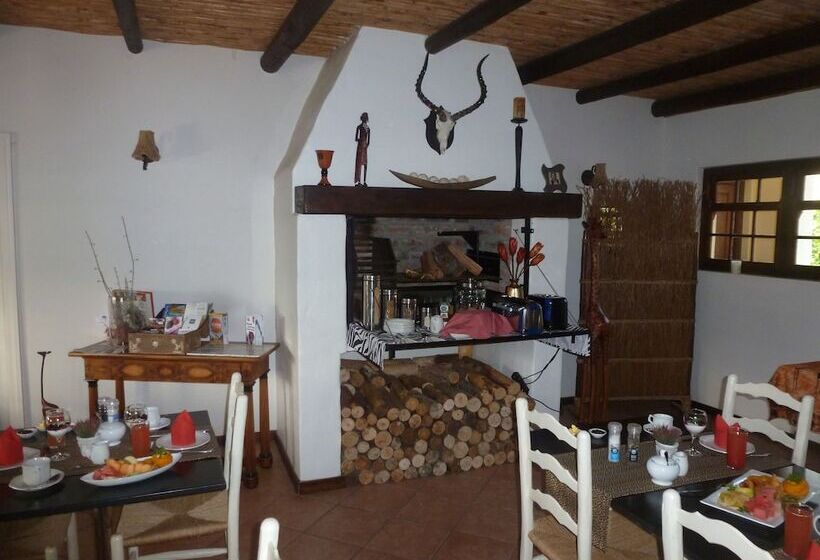 פנסיון Langeberg Guest Lodge