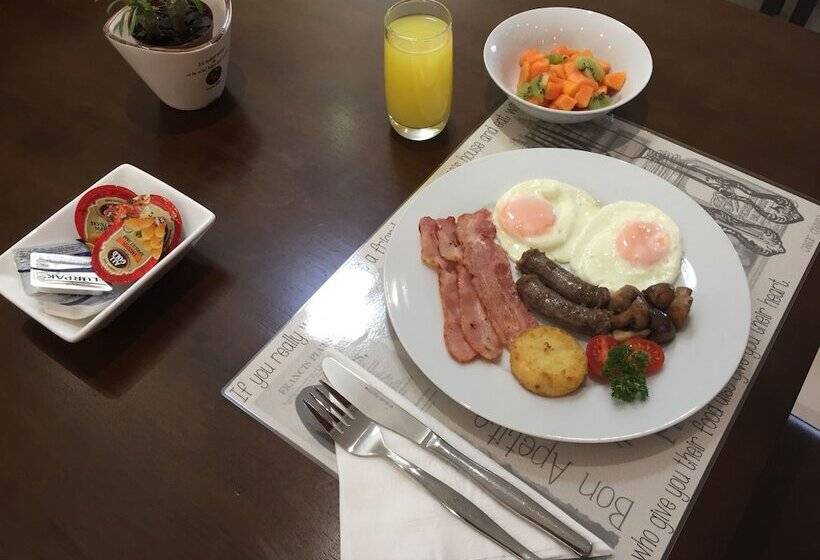 膳宿费 Millard Crescent Guest House