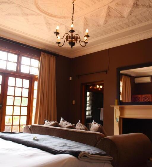 膳宿费 Palm Tree Manor