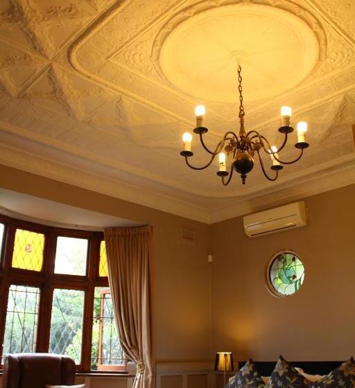 پانسیون Palm Tree Manor