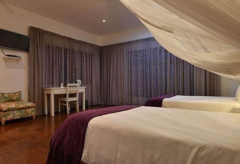 פנסיון Sommerschield Guest House & Restaurant