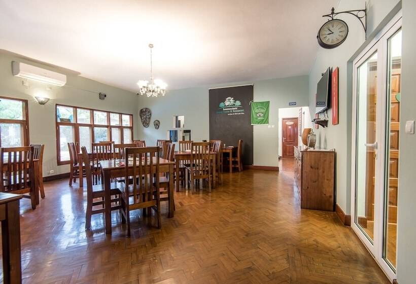 פנסיון Sommerschield Guest House & Restaurant