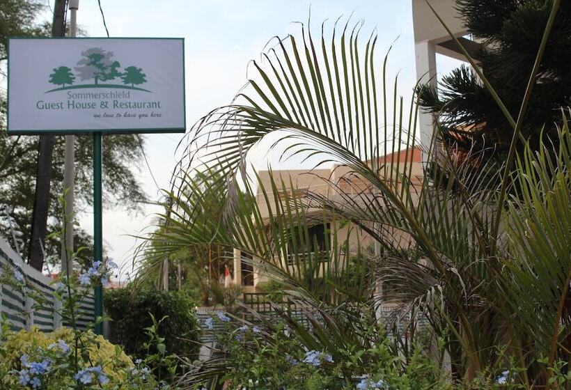 פנסיון Sommerschield Guest House & Restaurant