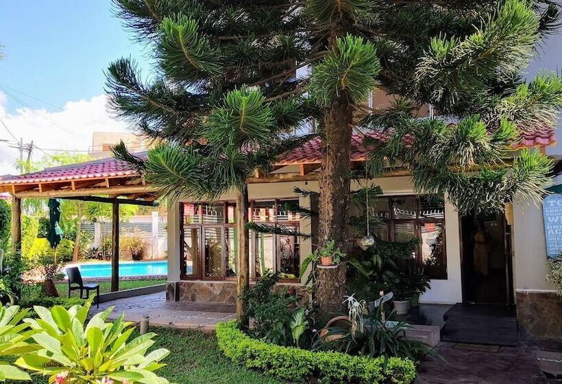 פנסיון Sommerschield Guest House & Restaurant