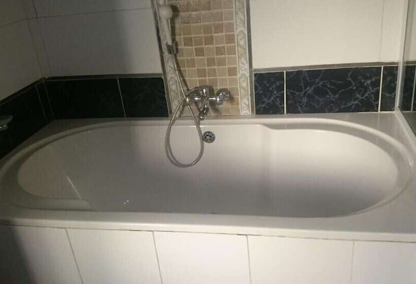 Пансион The Anglers Rod