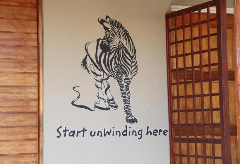 膳宿费 Turaco Lodge   No Loadshedding