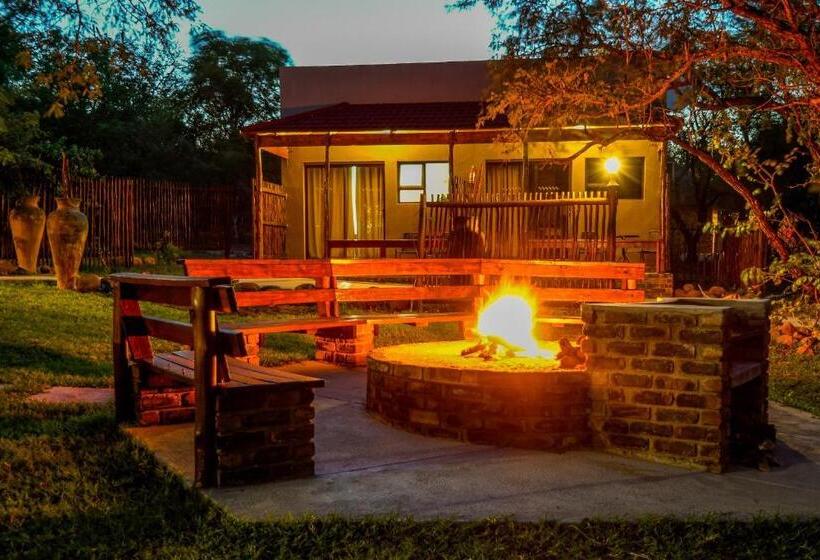 膳宿费 Turaco Lodge   No Loadshedding