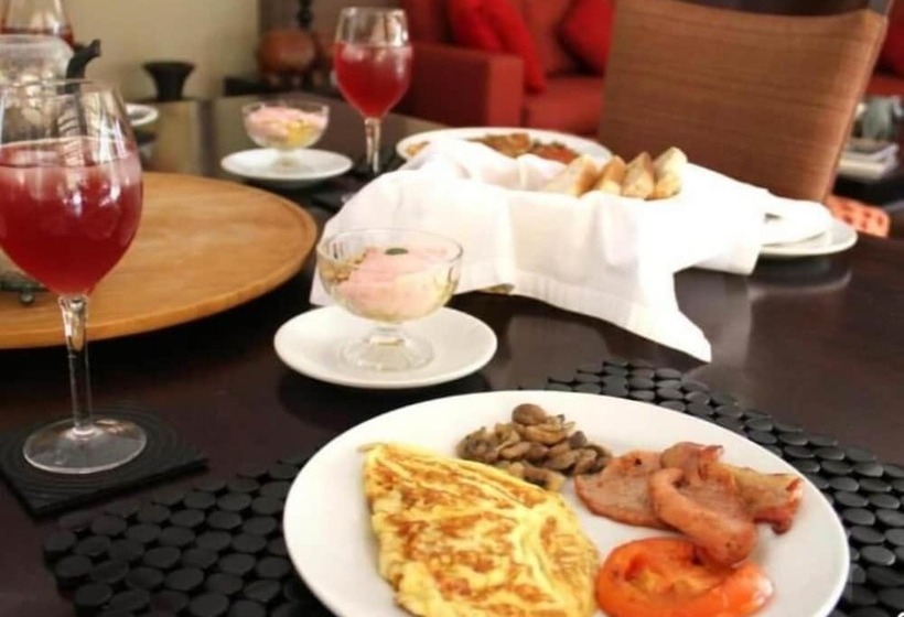 膳宿费 Turaco Lodge   No Loadshedding