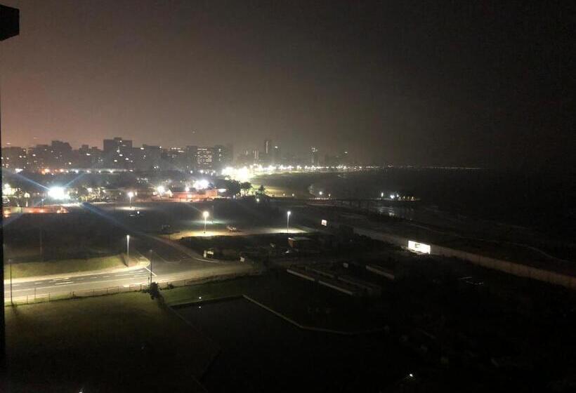 Quayside 1001 Durban Point