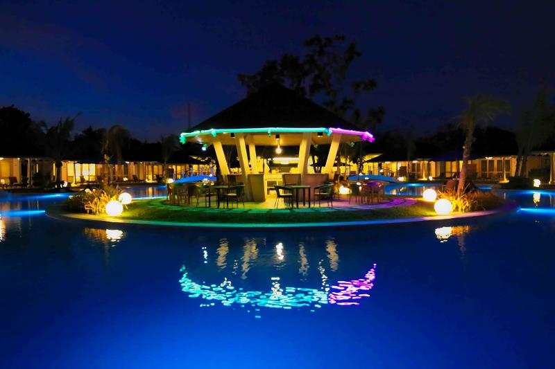 استراحتگاه Bohol Shores