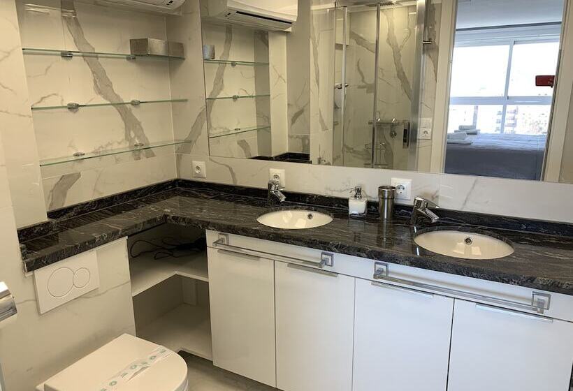 Skol Apartments Marbella