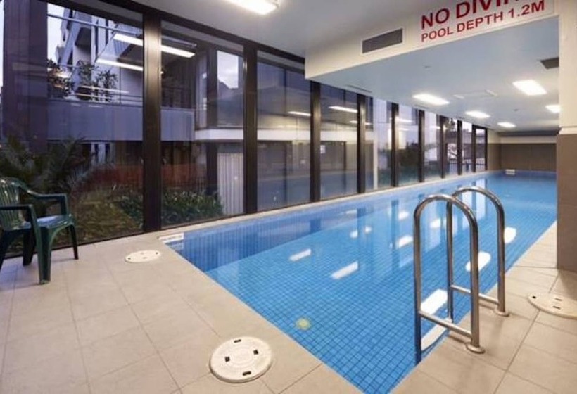 Staycentral   Spacious Seaviews Port Melbourne