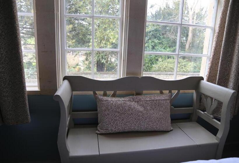 The New School Rooms   Beautiful, Georgian Apartment With Private Heated Pool And Hot Tub Sleeps 12