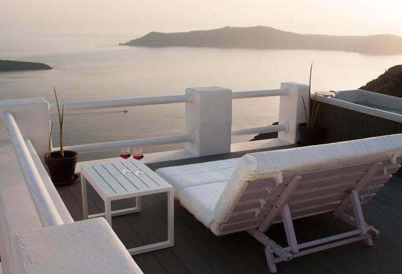 White Rook Cave House By Caldera Houses