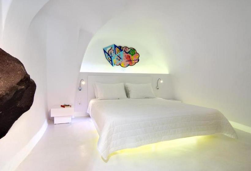 White Rook Cave House By Caldera Houses