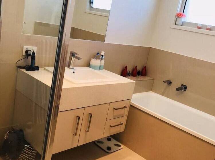 White Shells Luxury Apartments