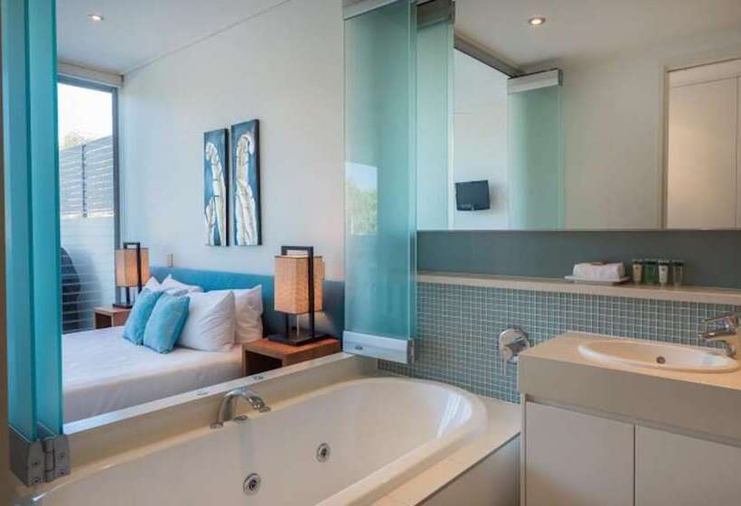 White Shells Luxury Apartments