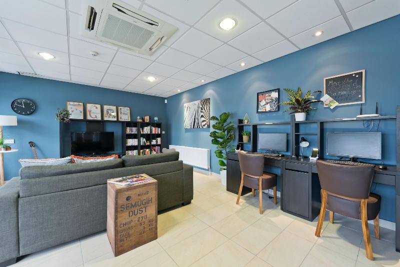 הוסטל Canbe Garden Lane Backpackers