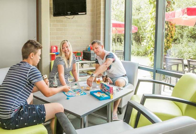 호스텔 Jeugdherberg De Peerdevisser