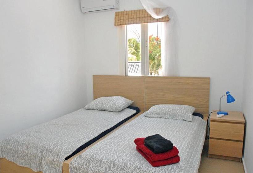 تختخواب و صبحانه Bnbbonaire Near The Ocean