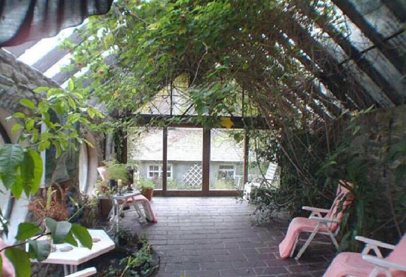 مبيت وإفطار Cullintra House