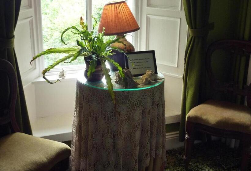 مبيت وإفطار Cullintra House