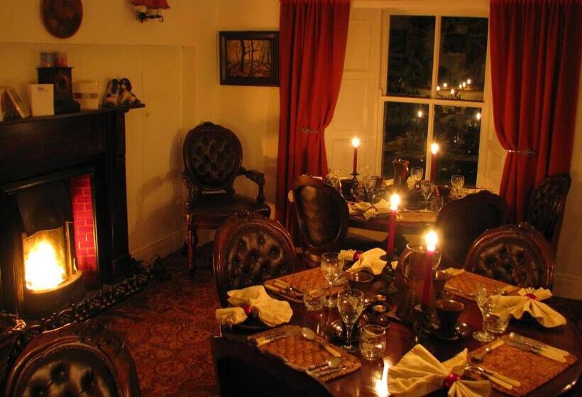 مبيت وإفطار Cullintra House