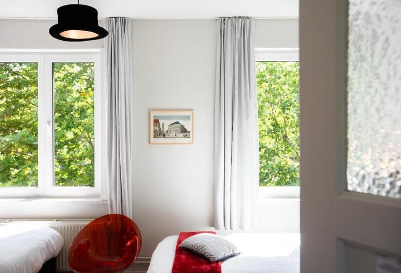 مبيت وإفطار Fred&breakfast