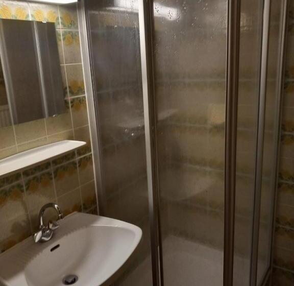 تختخواب و صبحانه Haus Alpina By Châtel Reizen