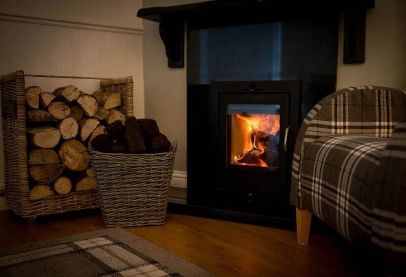 ベッドアンドブレックファースト Hazelwood Lodge