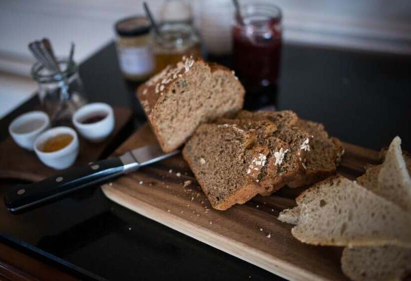 ベッドアンドブレックファースト Hazelwood Lodge