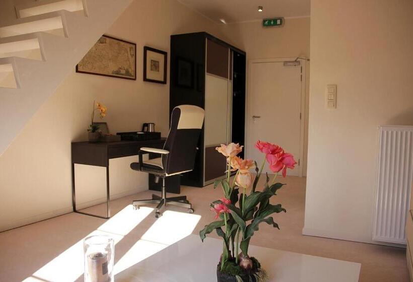 مبيت وإفطار Luxury Suites Arendshof