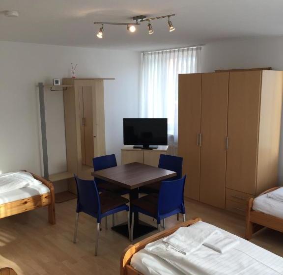 مبيت وإفطار Ländle Motel